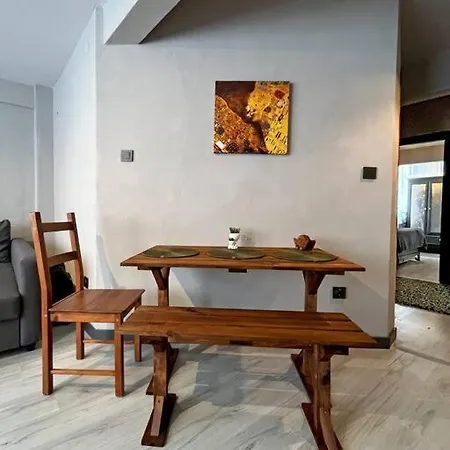 & Cosy Flat For 4 Person Apartment *