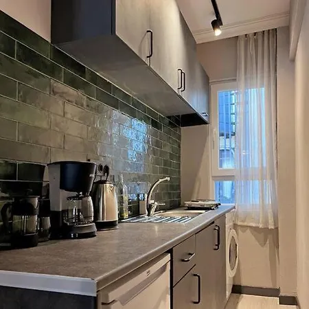 & Cosy Flat For 4 Person *